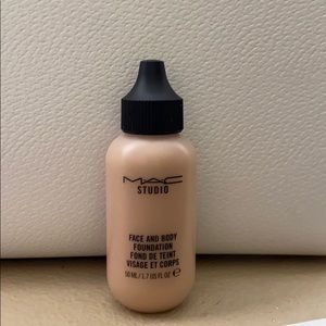 Mac Face and Body N2